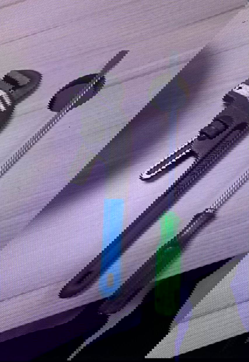 כלי הפריצה שעפ״י החשד שימשו את החשוד לביצוע המעשה