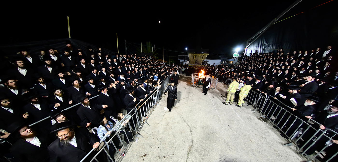 ל"ג בעומר בחצה"ק זוויעהיל