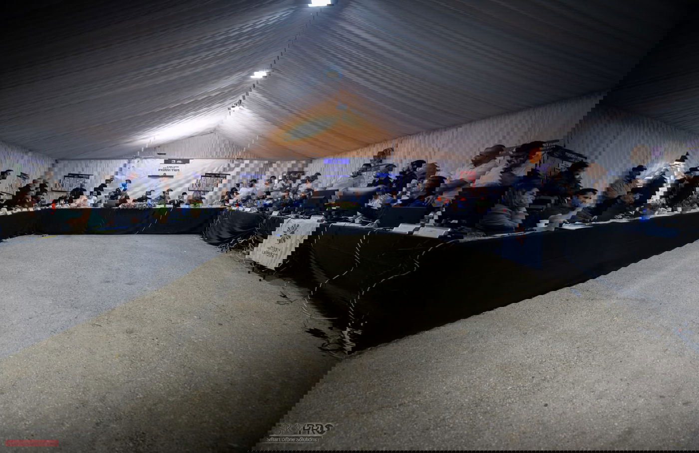 חדר מצב מרכזי בהר מירון לניהול התחבורה ציבורית בל"ג בעומר