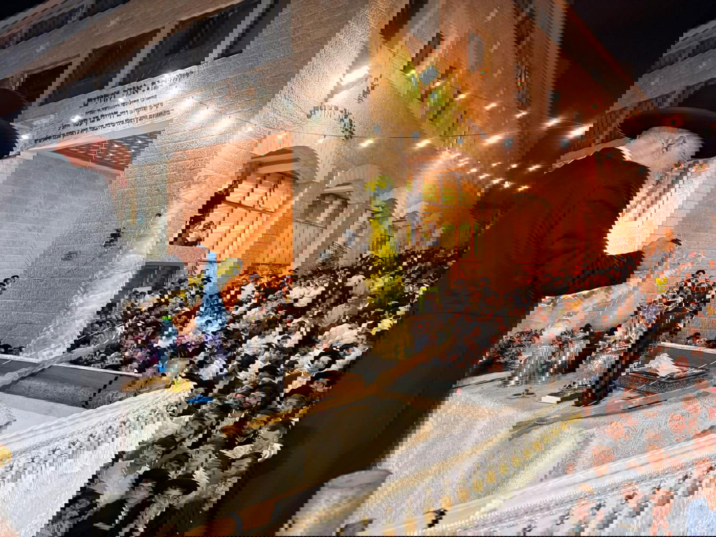 הגאון רבי ראובן אלבז בהדלקה לכבוד רשב"י