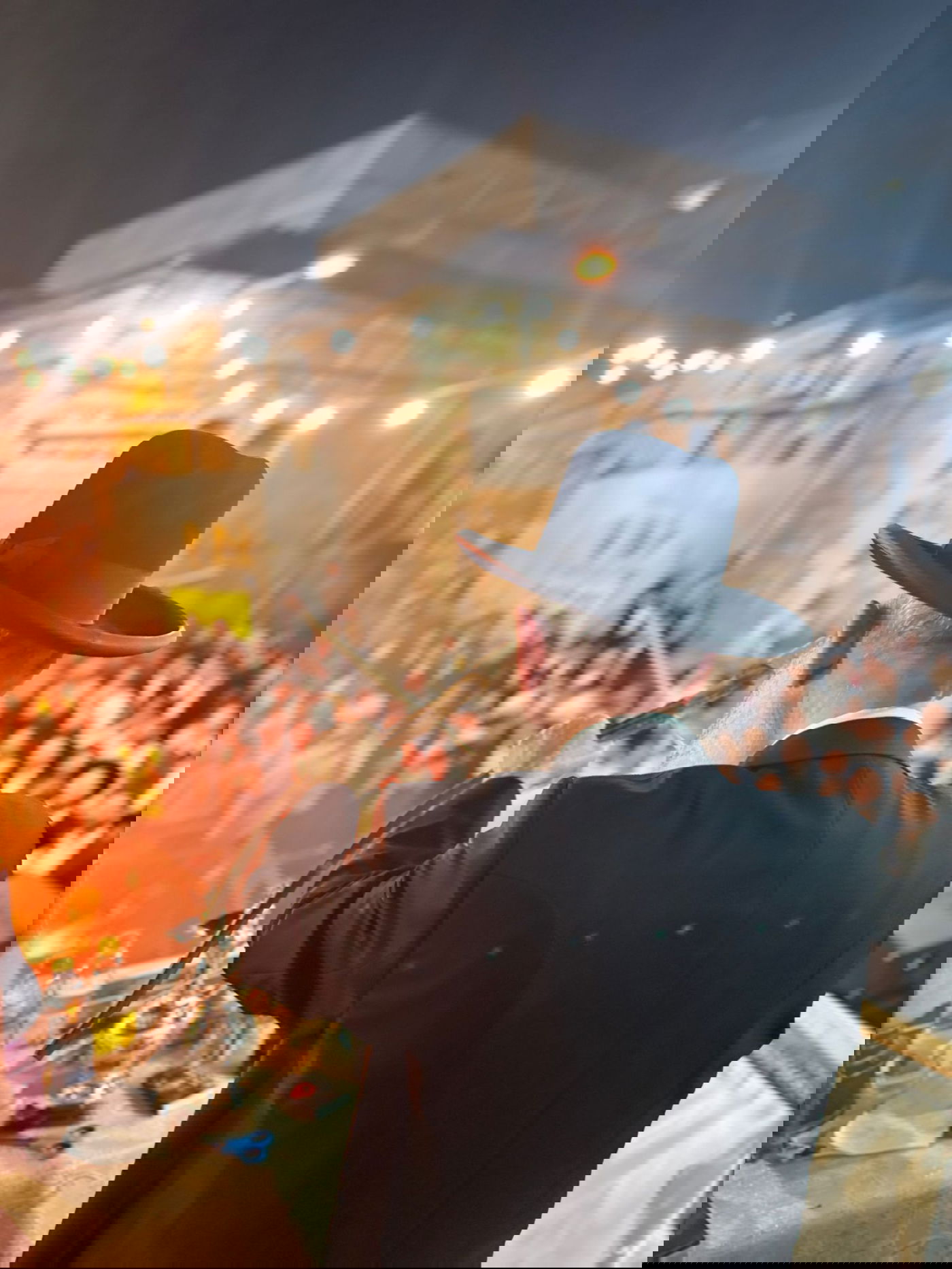 הגאון רבי ראובן אלבז בהדלקה לכבוד רשב"י