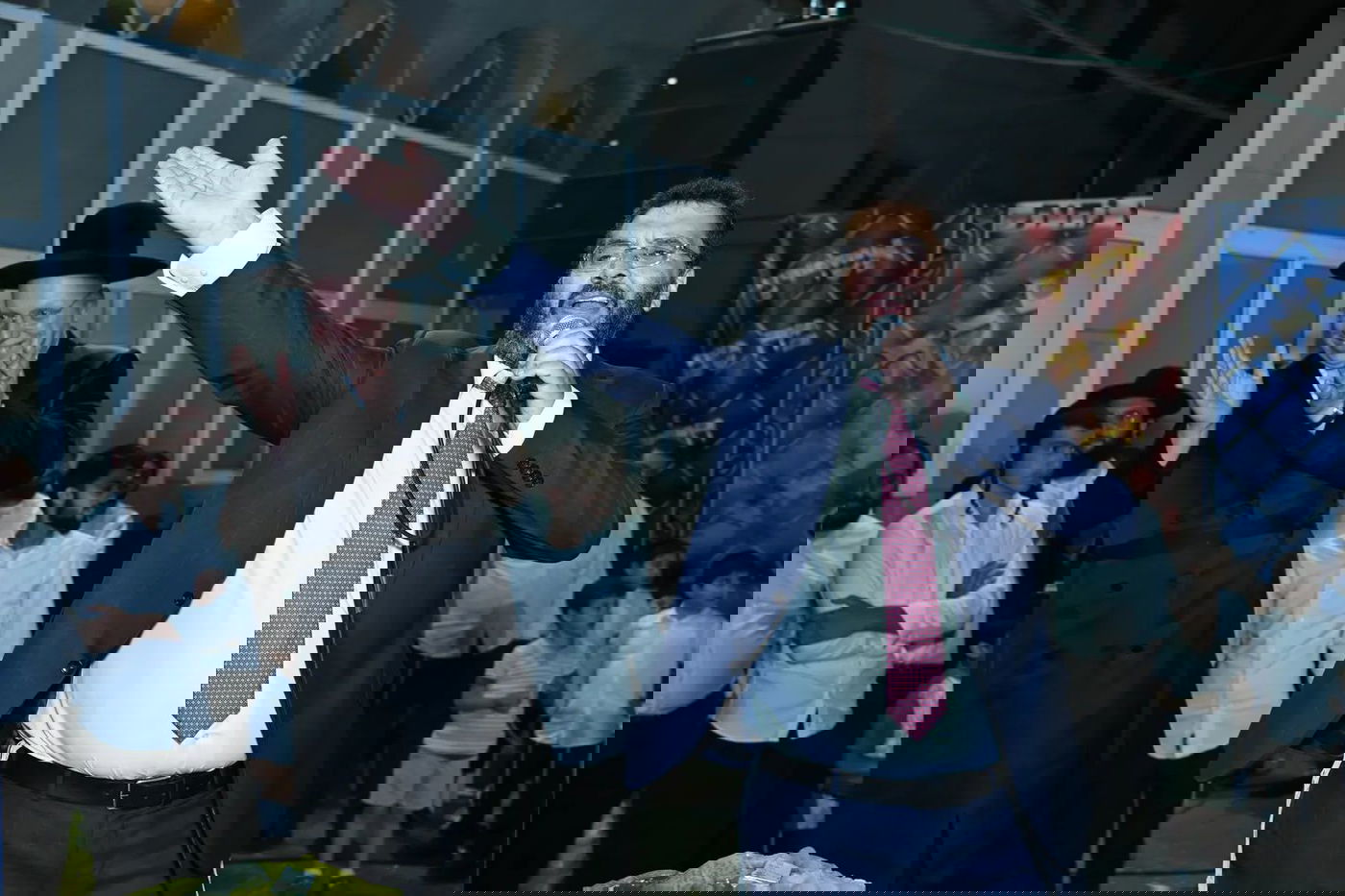 הגאון הרב ליאור גלזר בהדלקה לכבוד ל"ג בעומר