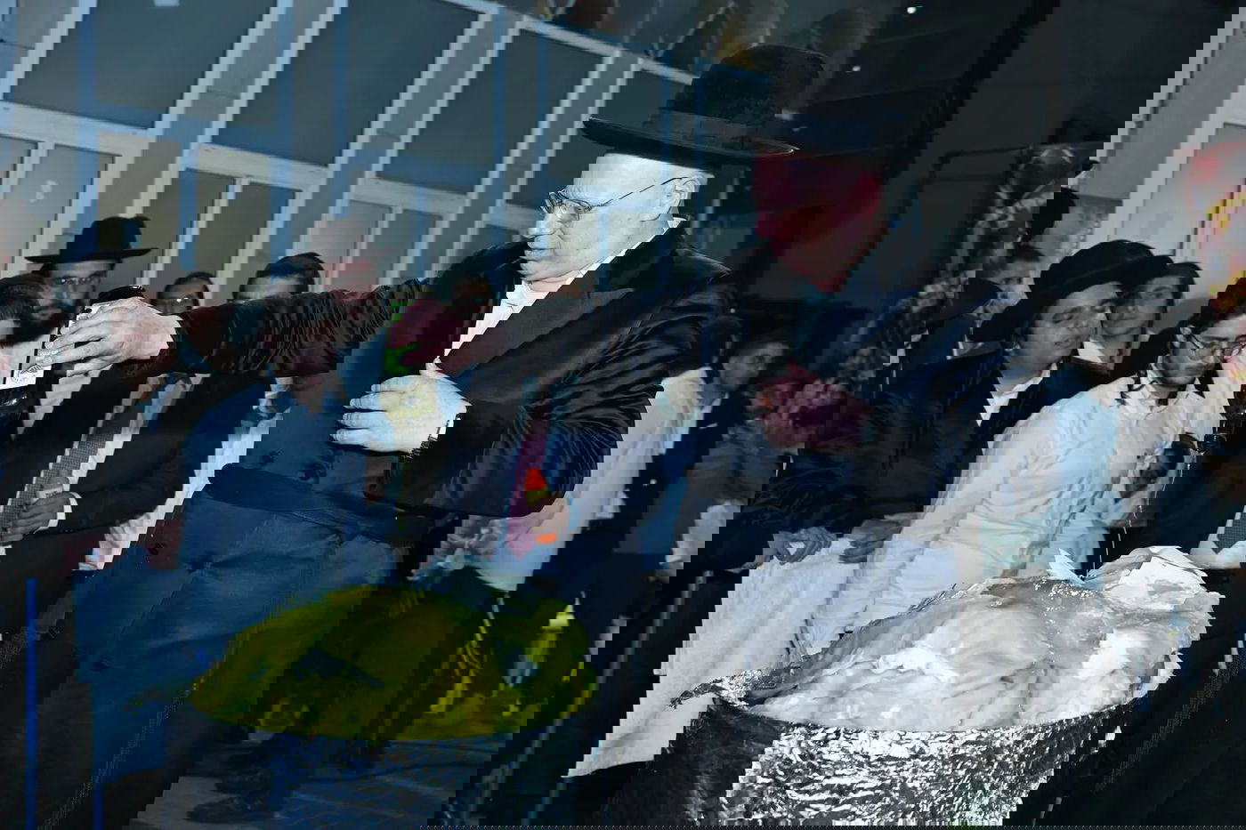 הגאון הרב ליאור גלזר בהדלקה לכבוד ל"ג בעומר