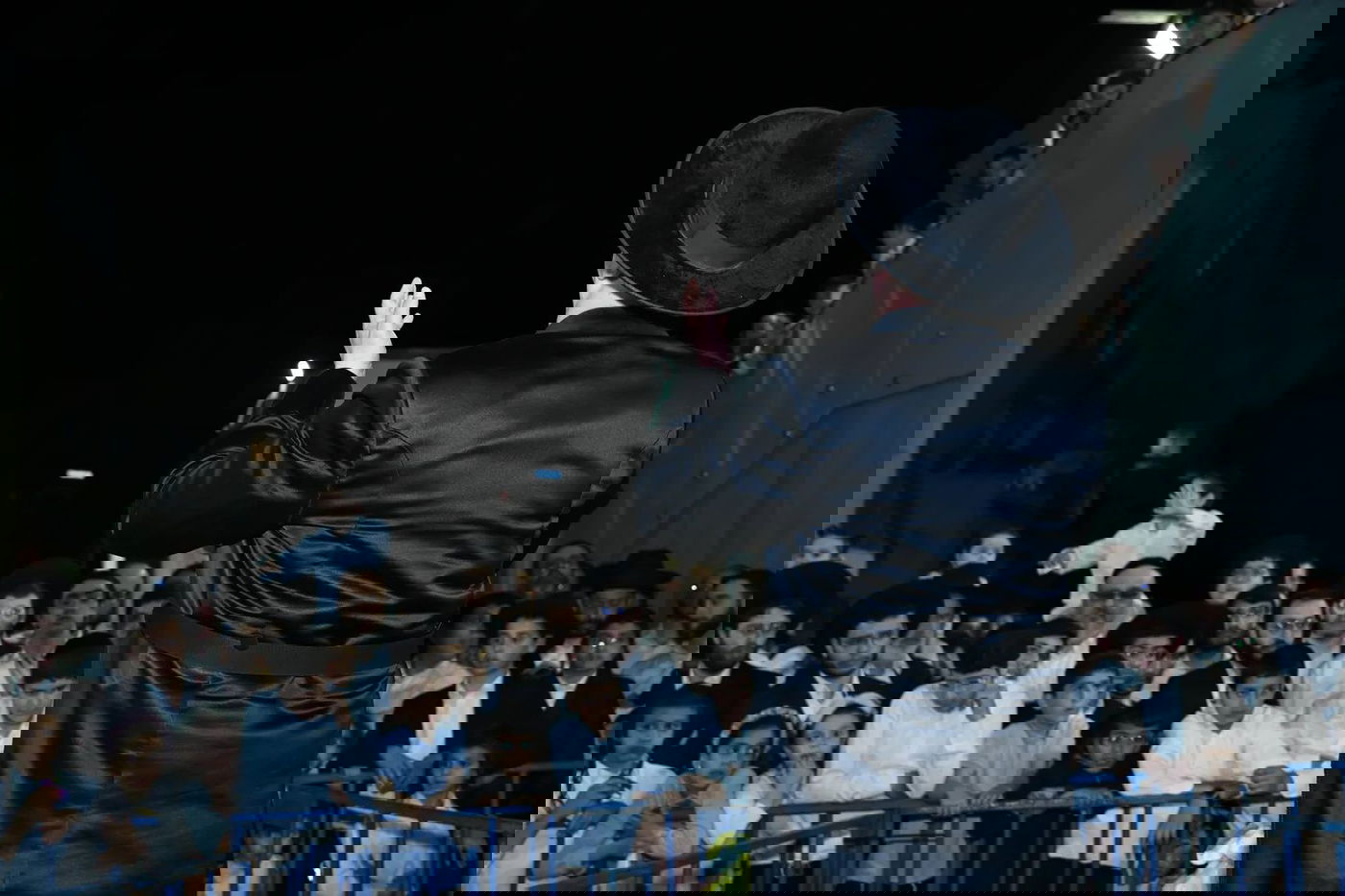 הגאון הרב ליאור גלזר בהדלקה לכבוד ל"ג בעומר