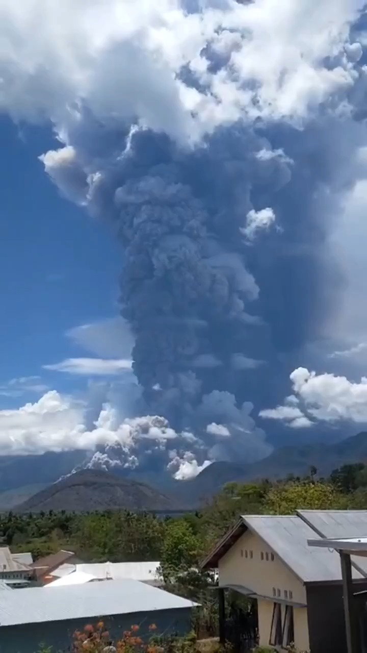 הר הגעש באינדונזיה