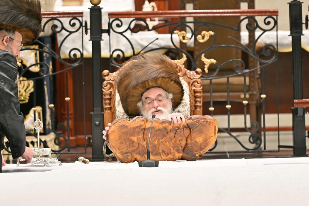 ל"ג בעומר בחצה"ק ויז'ניץ