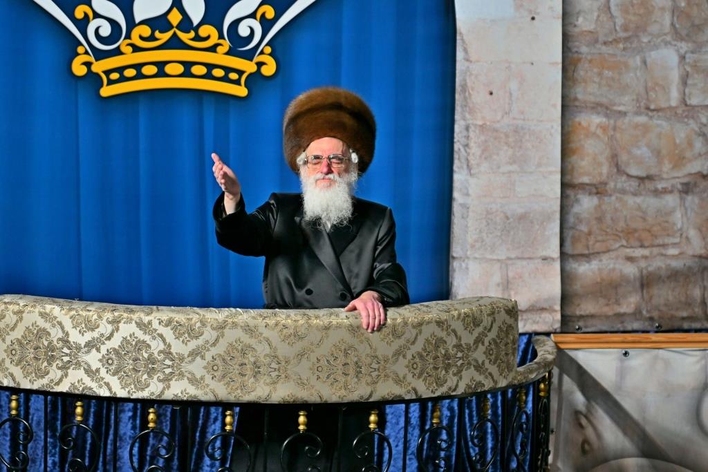 ל"ג בעומר בחצה"ק ויז'ניץ