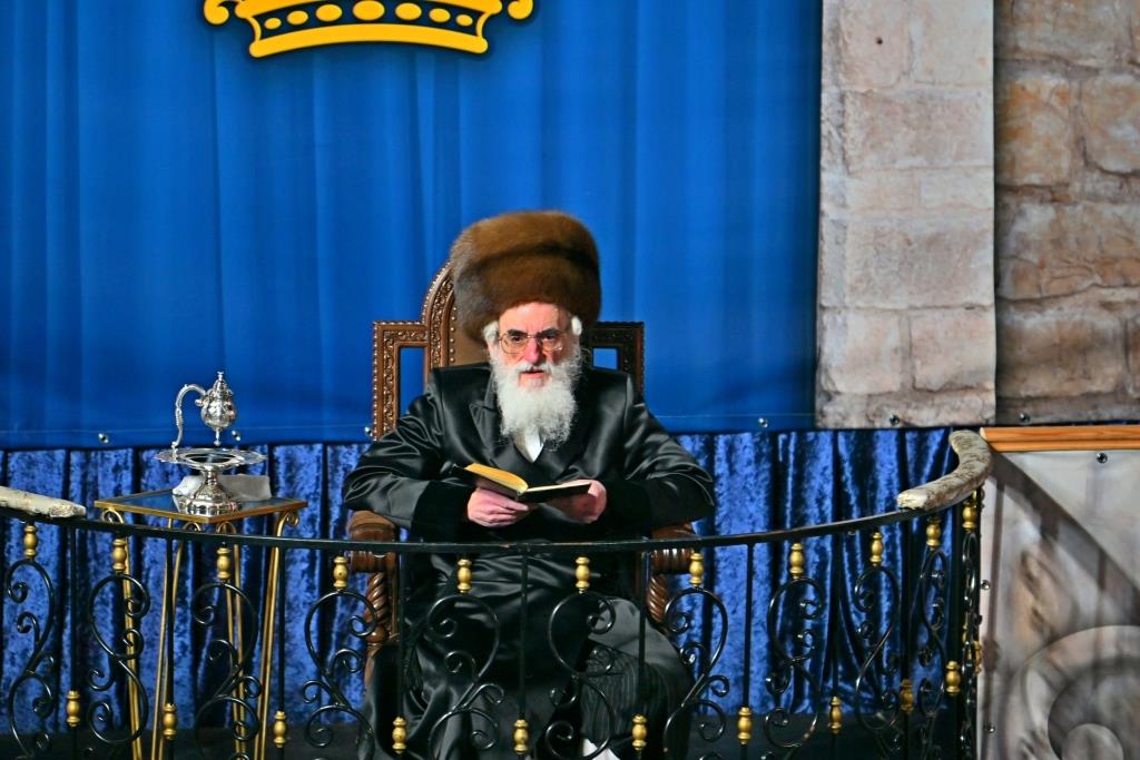 ל"ג בעומר בחצה"ק ויז'ניץ