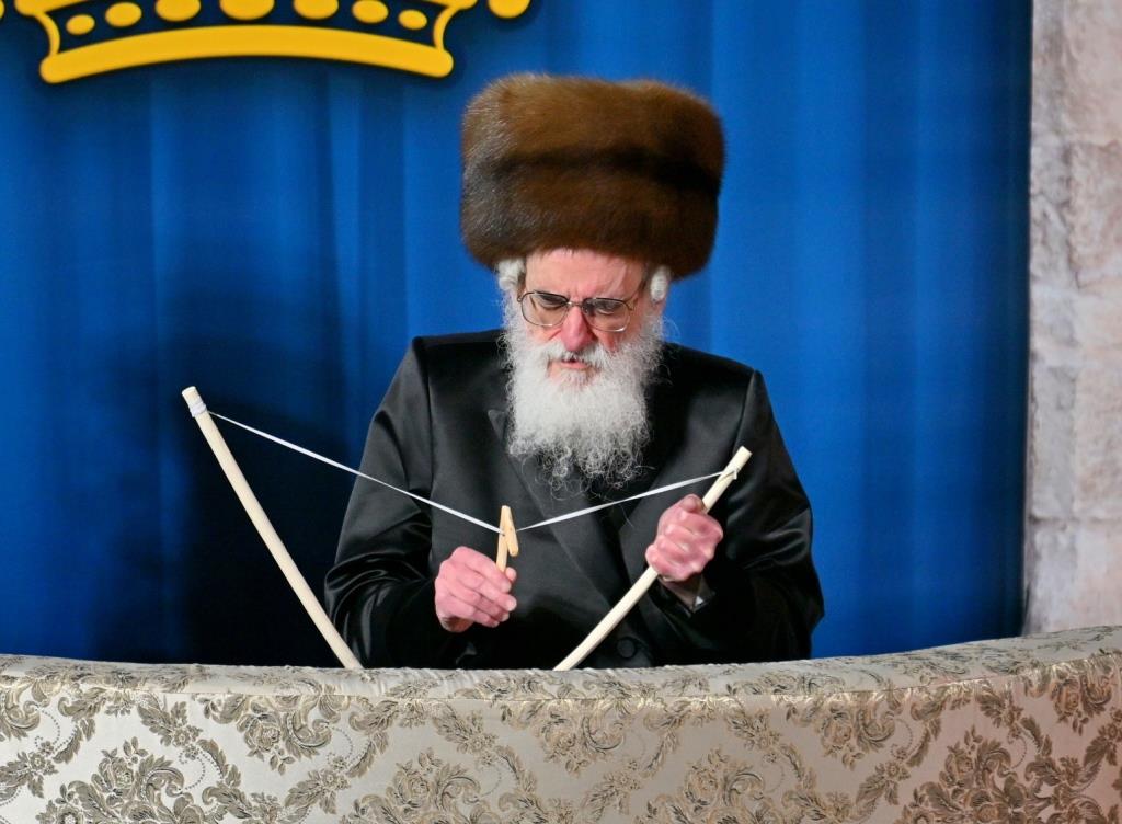 ל"ג בעומר בחצה"ק ויז'ניץ