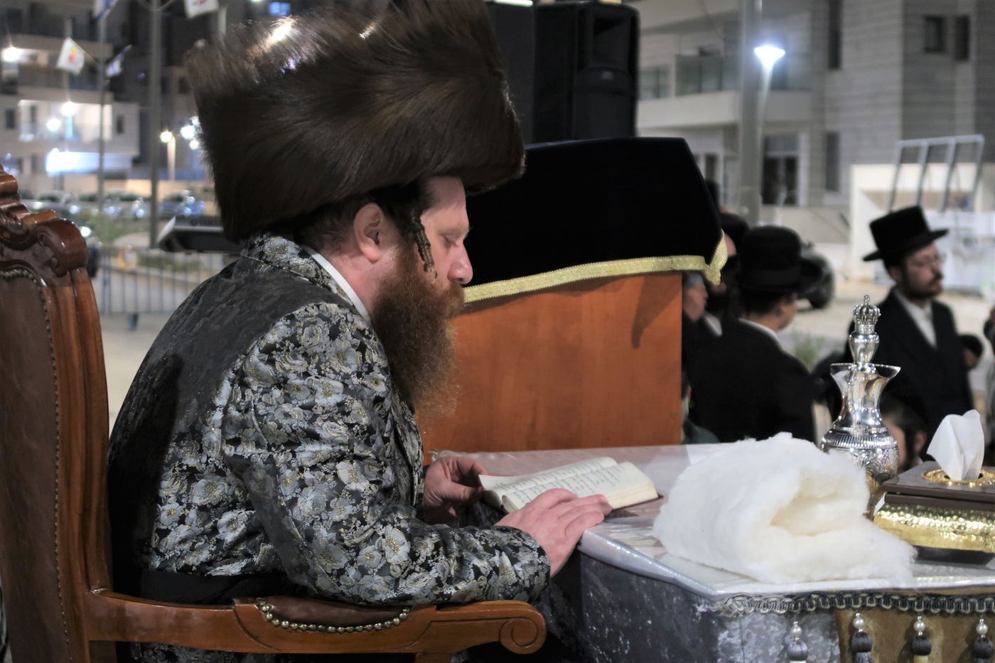 ל"ג בעומר בחצה"ק מיאלען