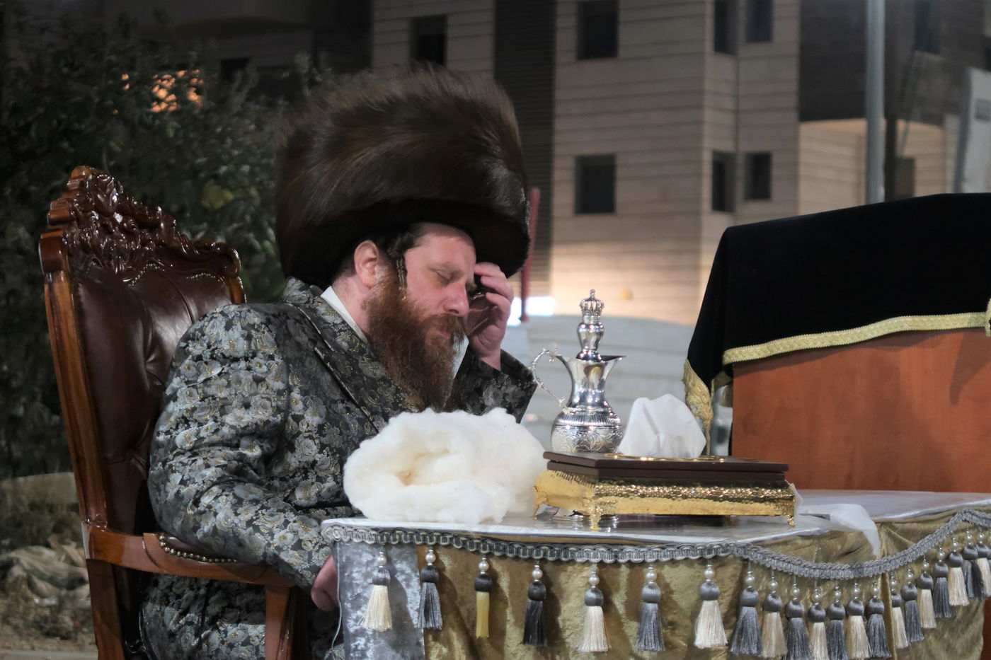 ל"ג בעומר בחצה"ק מיאלען