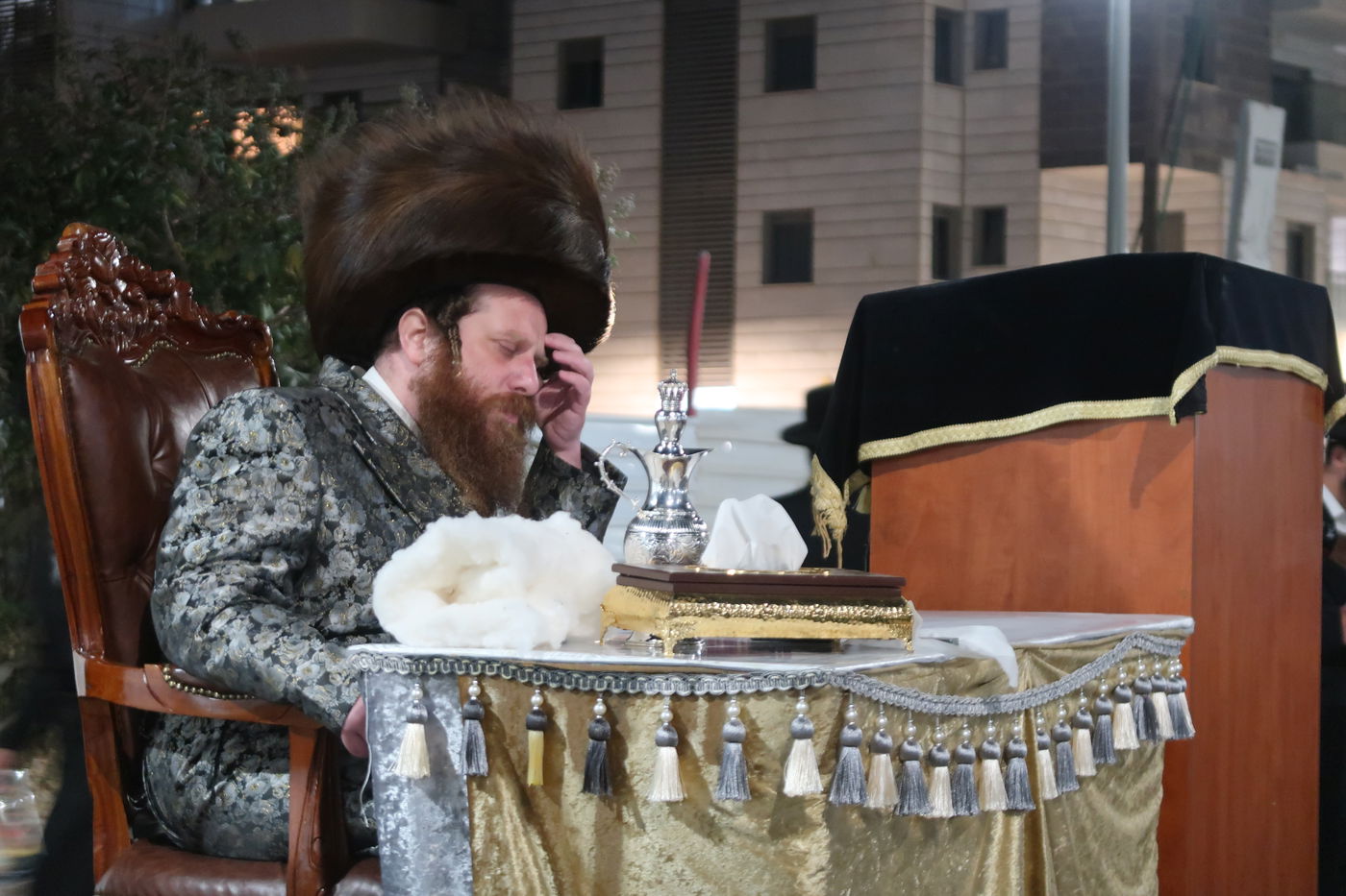 ל"ג בעומר בחצה"ק מיאלען