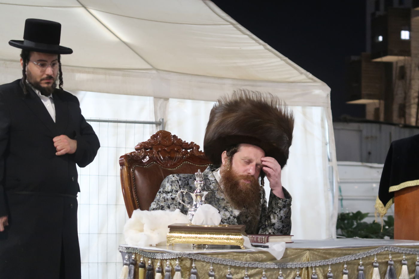 ל"ג בעומר בחצה"ק מיאלען