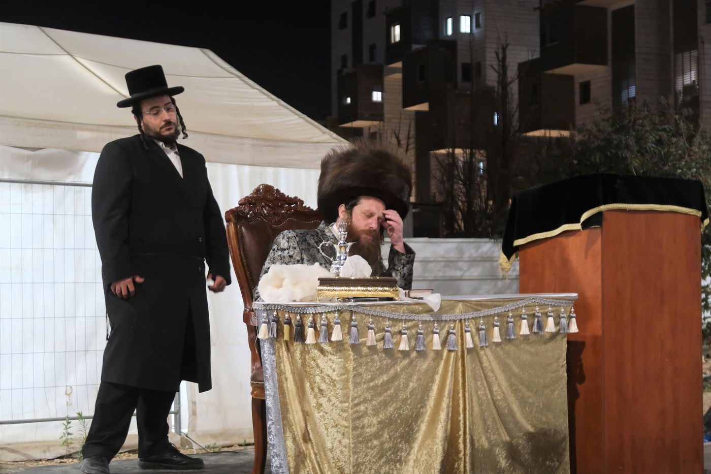 ל"ג בעומר בחצה"ק מיאלען