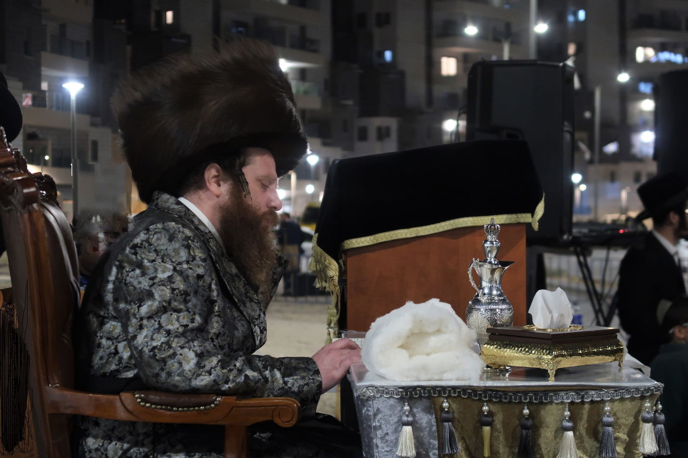 ל"ג בעומר בחצה"ק מיאלען