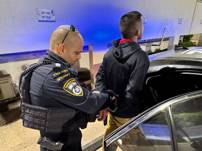 החשוד עצור בישראל