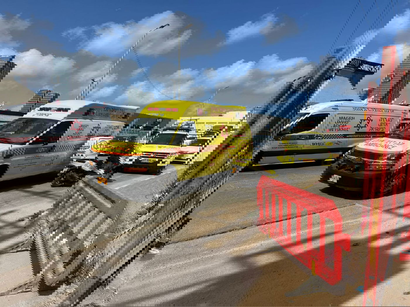 אמבולנס בזירה 