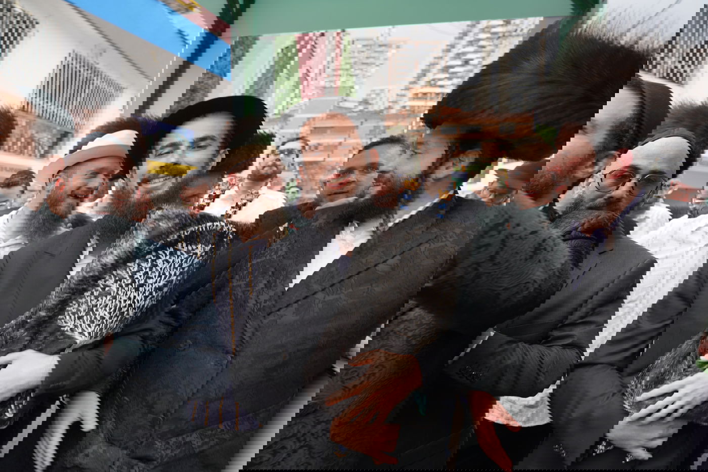 הכנסת ספר תורה לבית חב"ד מדג'ין - קולומביה