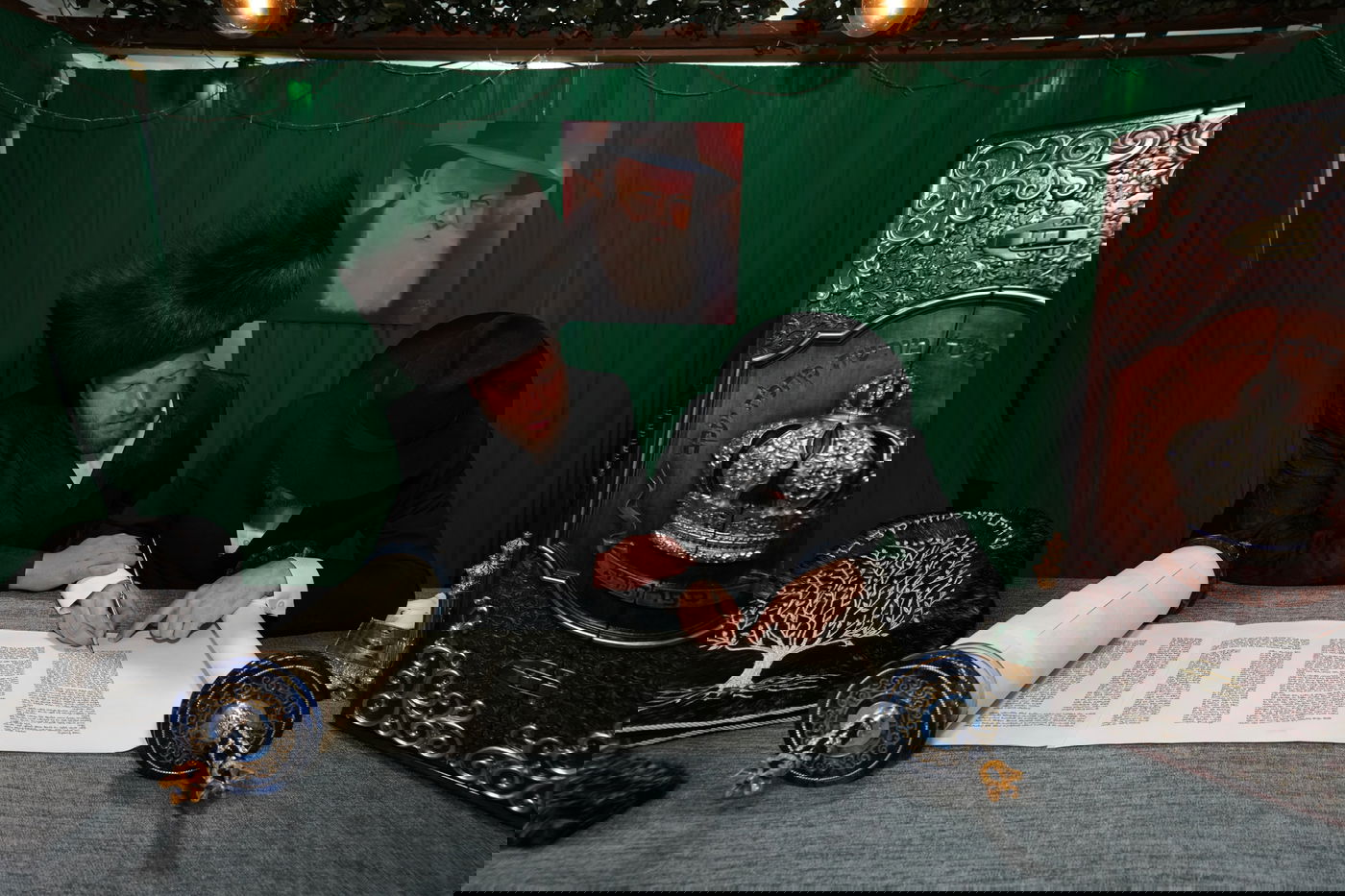 הכנסת ספר תורה לבית חב"ד מדג'ין - קולומביה