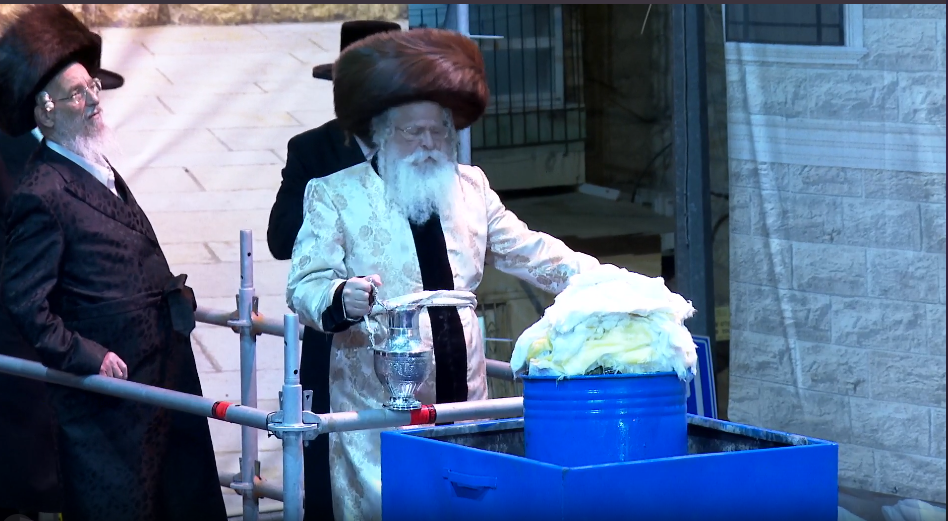 ל"ג בעומר בחצה"ק נדבורנה ירושלים