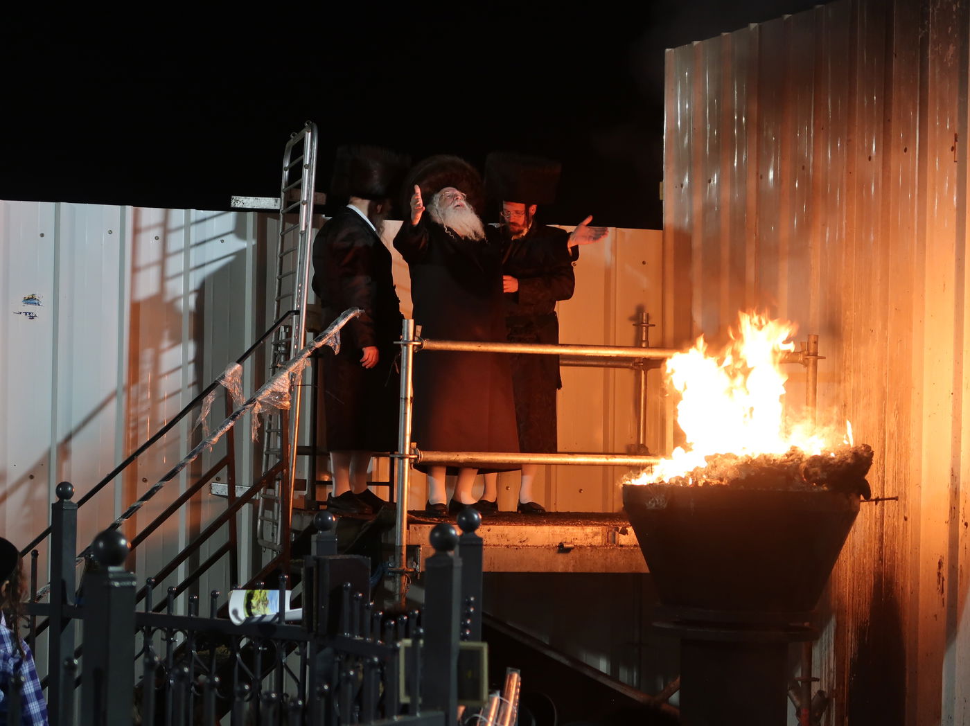 ל"ג בעומר בחצה"ק נדבורנה ירושלים