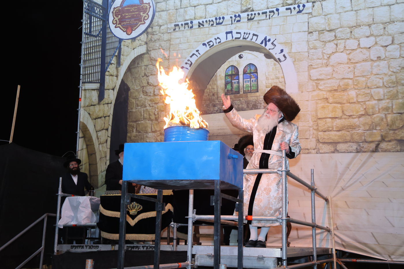 ל"ג בעומר בחצה"ק נדבורנה ירושלים