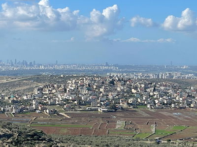 גוש דן כפי שצולם מהמרפסת של המדינה