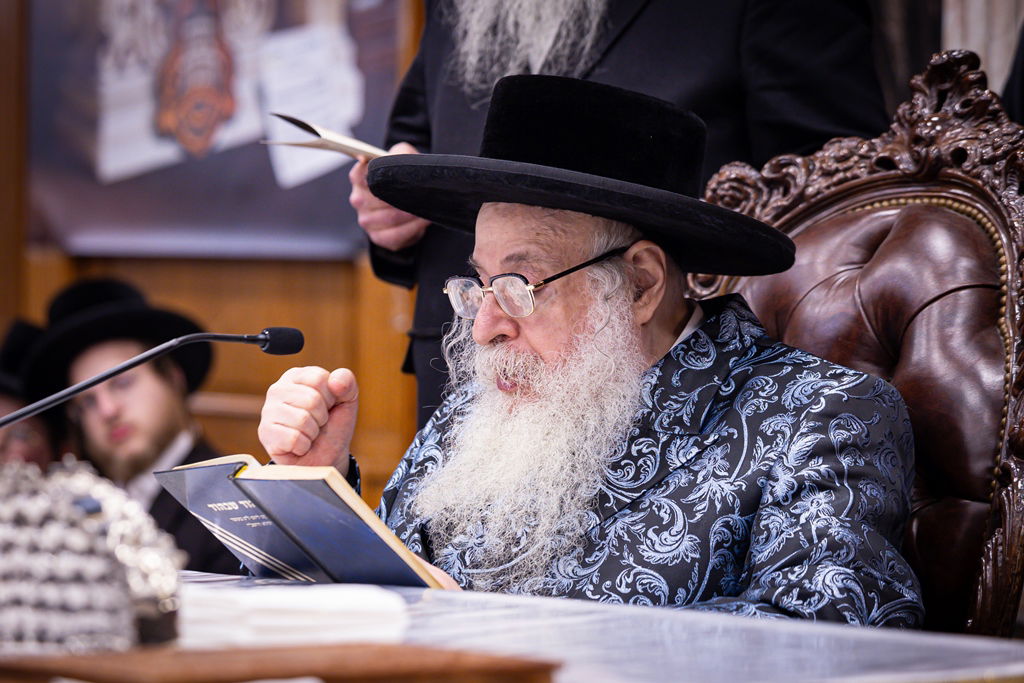 ל"ג בעומר בחצה"ק צאנז קלויזנבורג