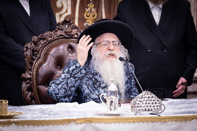 האדמו"ר מצאנז קלויזנבורג