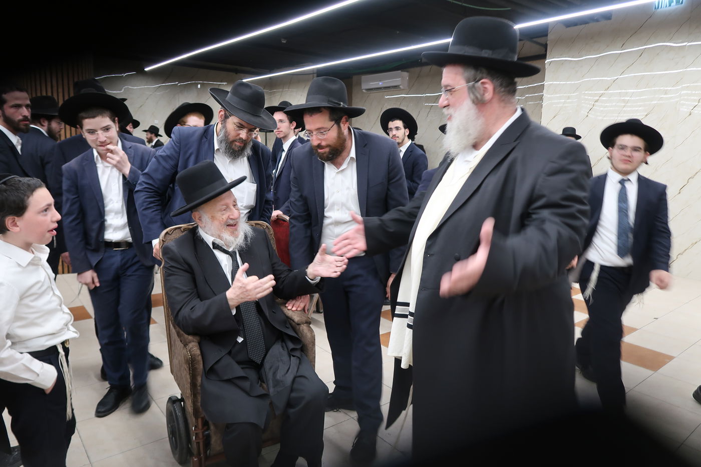 אירוסין לנכדת 'המתמיד'