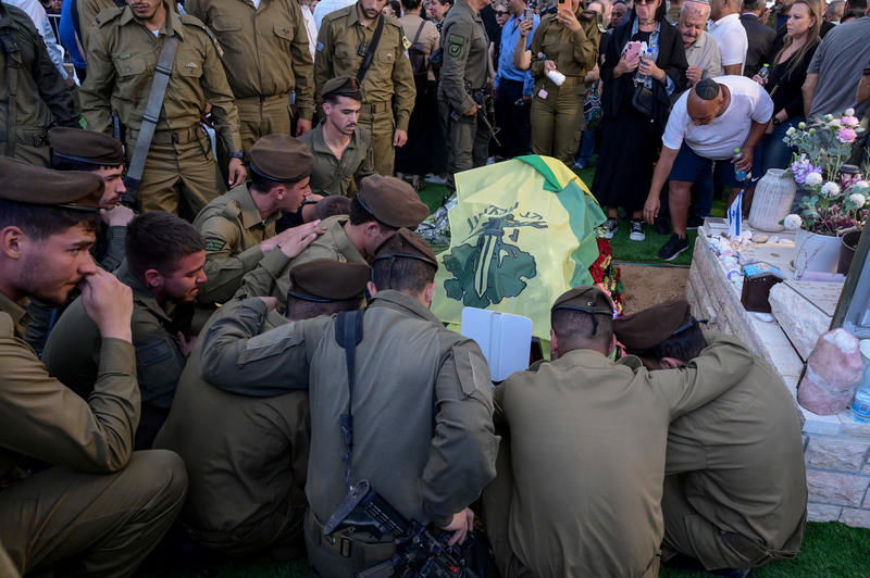 "תודה לאלוקים", בכה האב השכול מעל הקבר הטרי של בנו היחיד