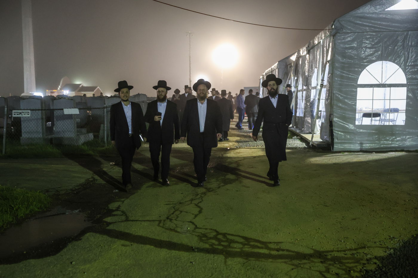 אלפי ישראל בעליה לציון הרה"ק מבאבוב זצ"ל בליל ל"ג בעומר תשפ"ה