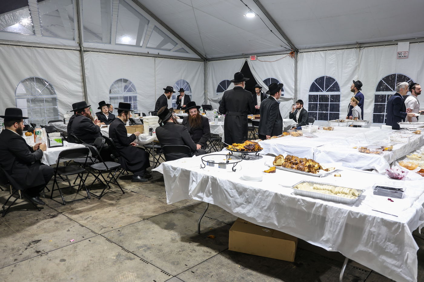 אלפי ישראל בעליה לציון הרה"ק מבאבוב זצ"ל בליל ל"ג בעומר תשפ"ה