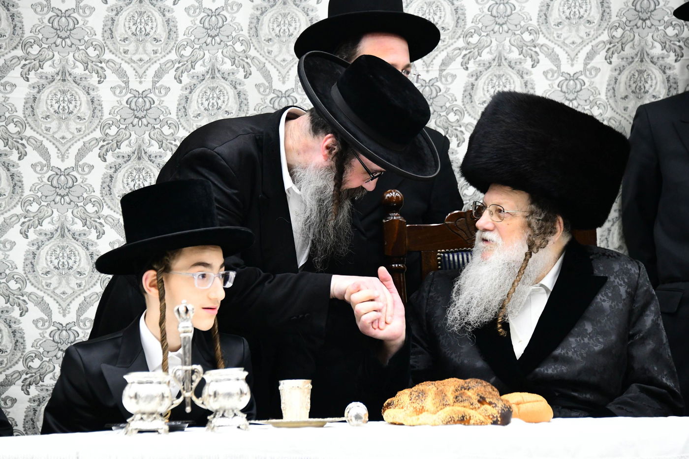 שמחת בר המצווה בחצה"ק נדבורנה - מודז'יץ