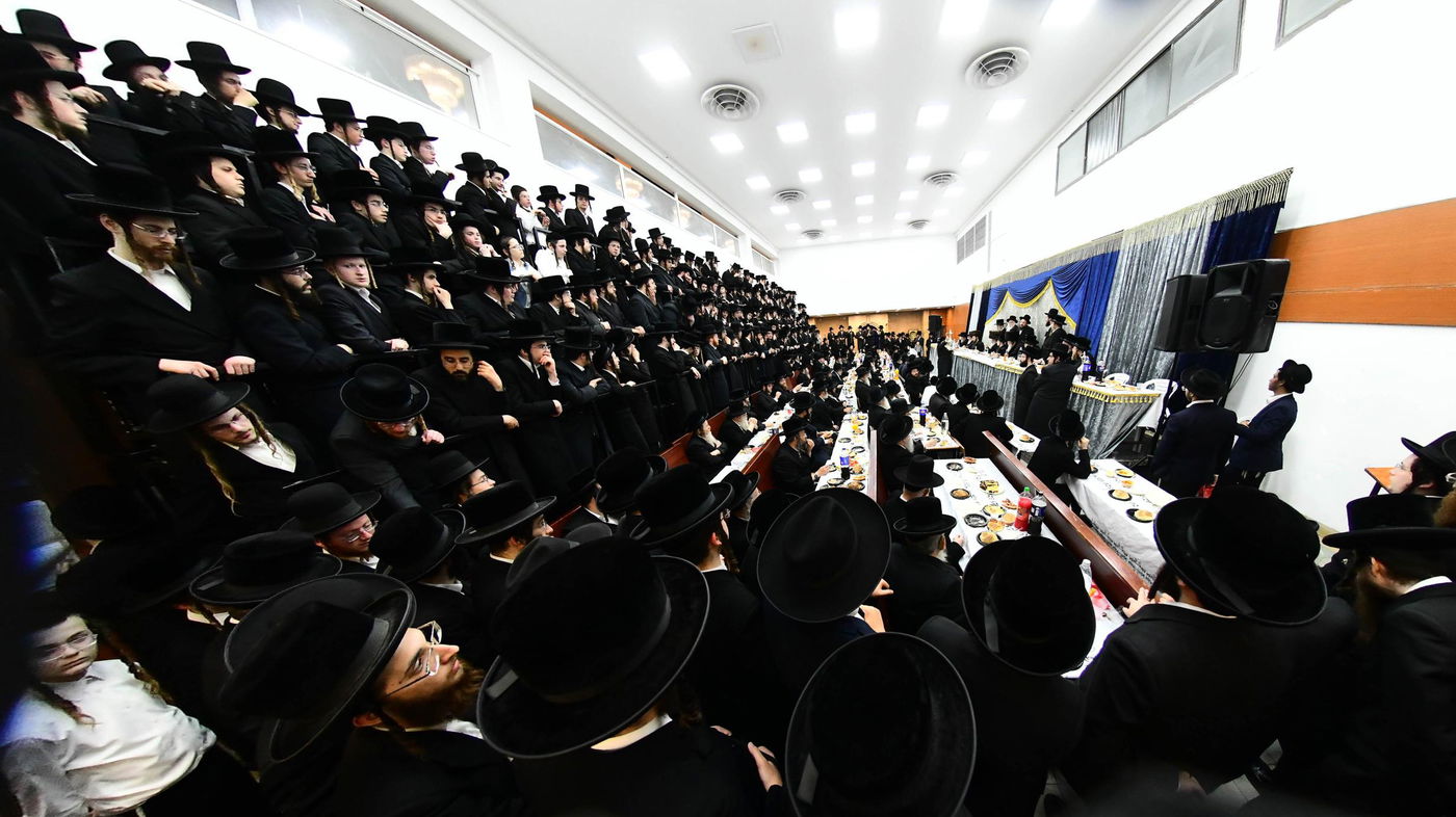 שמחת בר המצווה בחצה"ק נדבורנה - מודז'יץ