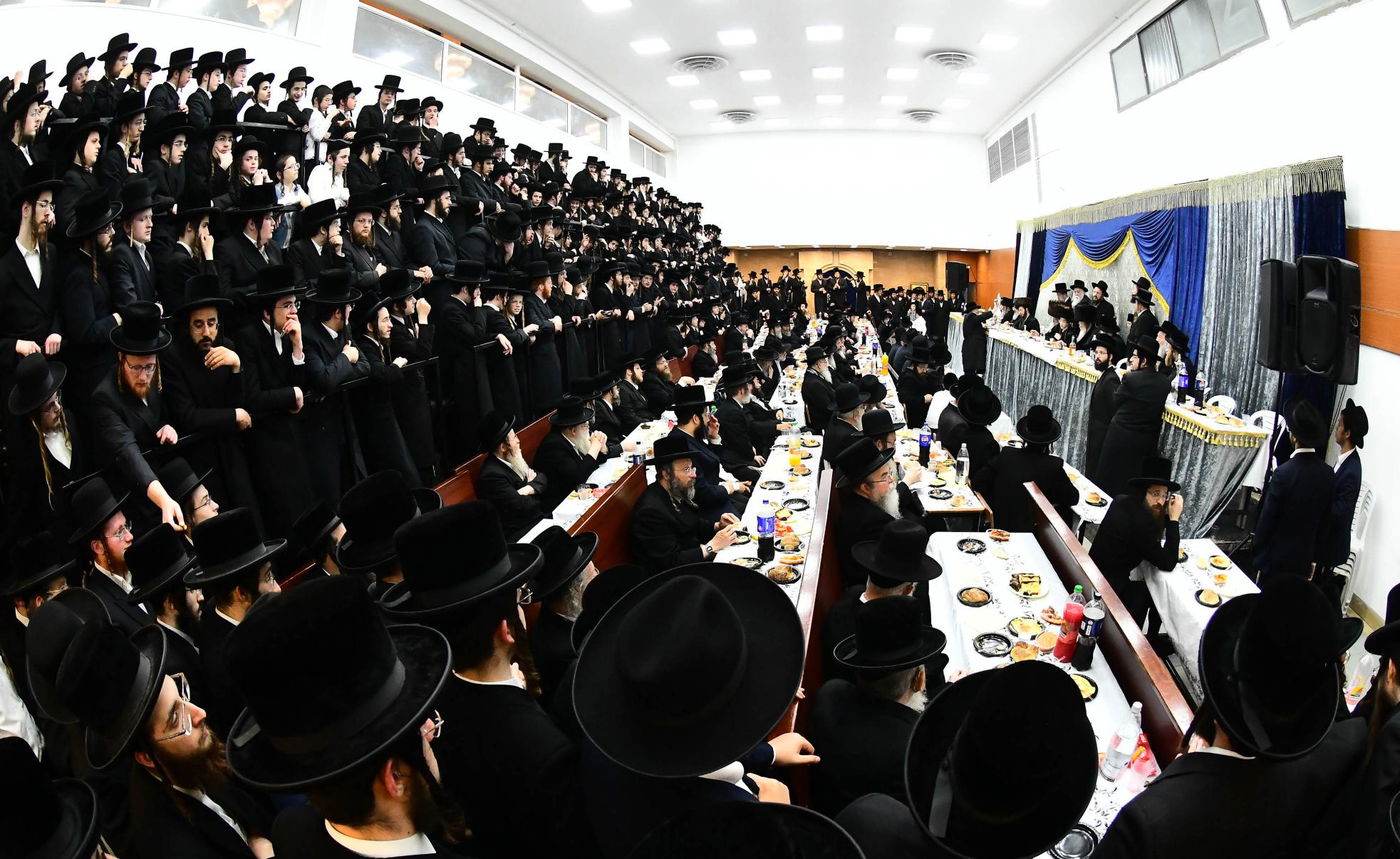 שמחת בר המצווה בחצה"ק נדבורנה - מודז'יץ