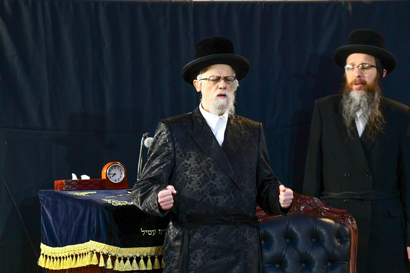 האדמו"ר מסערט ויז'ניץ באתרא קדישא מירון