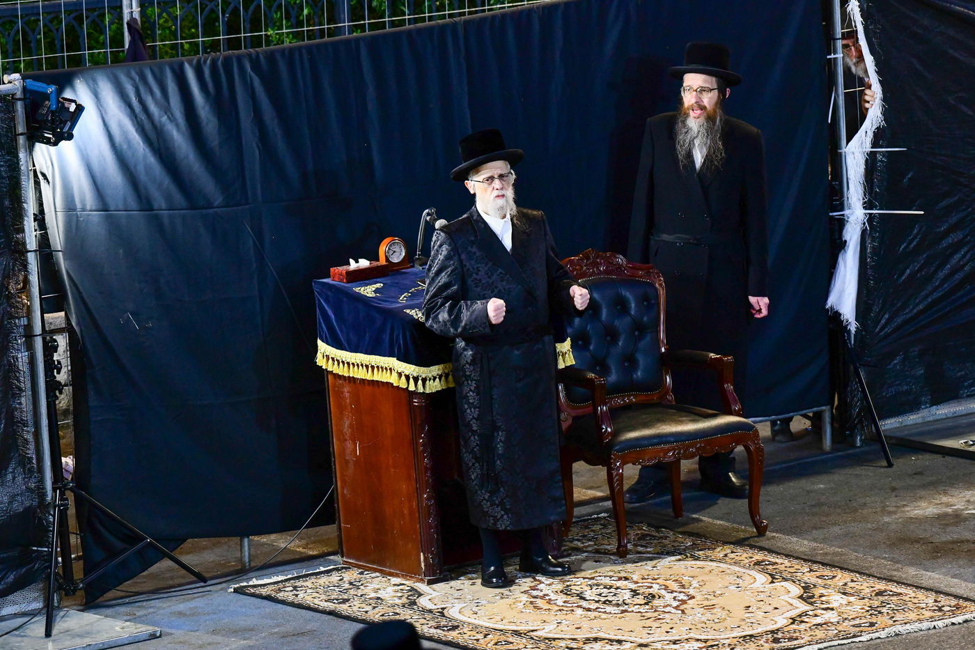 האדמו"ר מסערט ויז'ניץ באתרא קדישא מירון