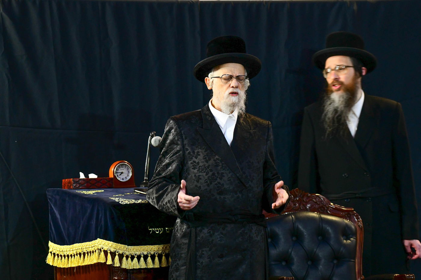 האדמו"ר מסערט ויז'ניץ באתרא קדישא מירון