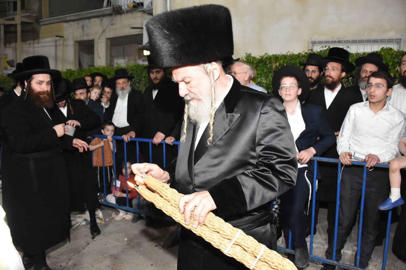 ל"ג בעומר בחצה"ק אשלג