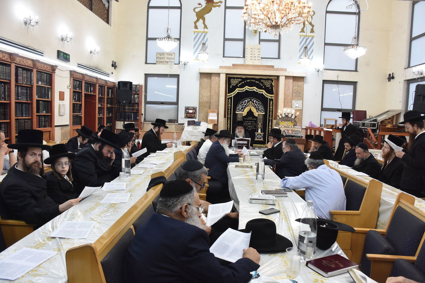 ל"ג בעומר בחצה"ק אשלג