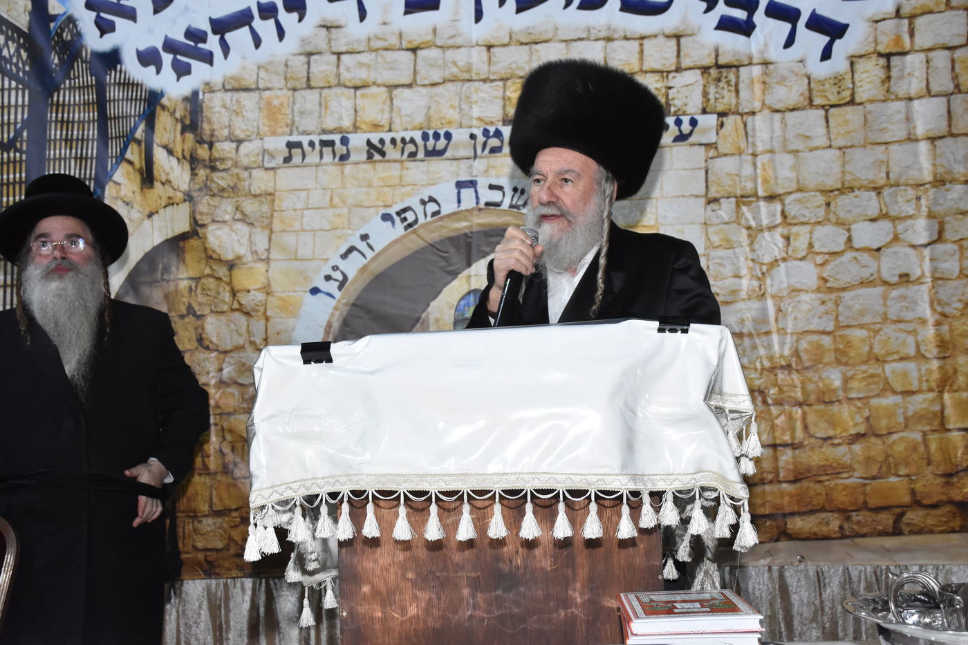 ל"ג בעומר בחצה"ק אשלג