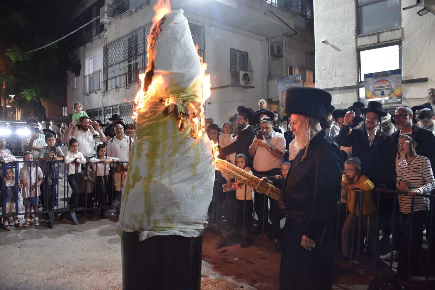 ל"ג בעומר בחצה"ק אשלג