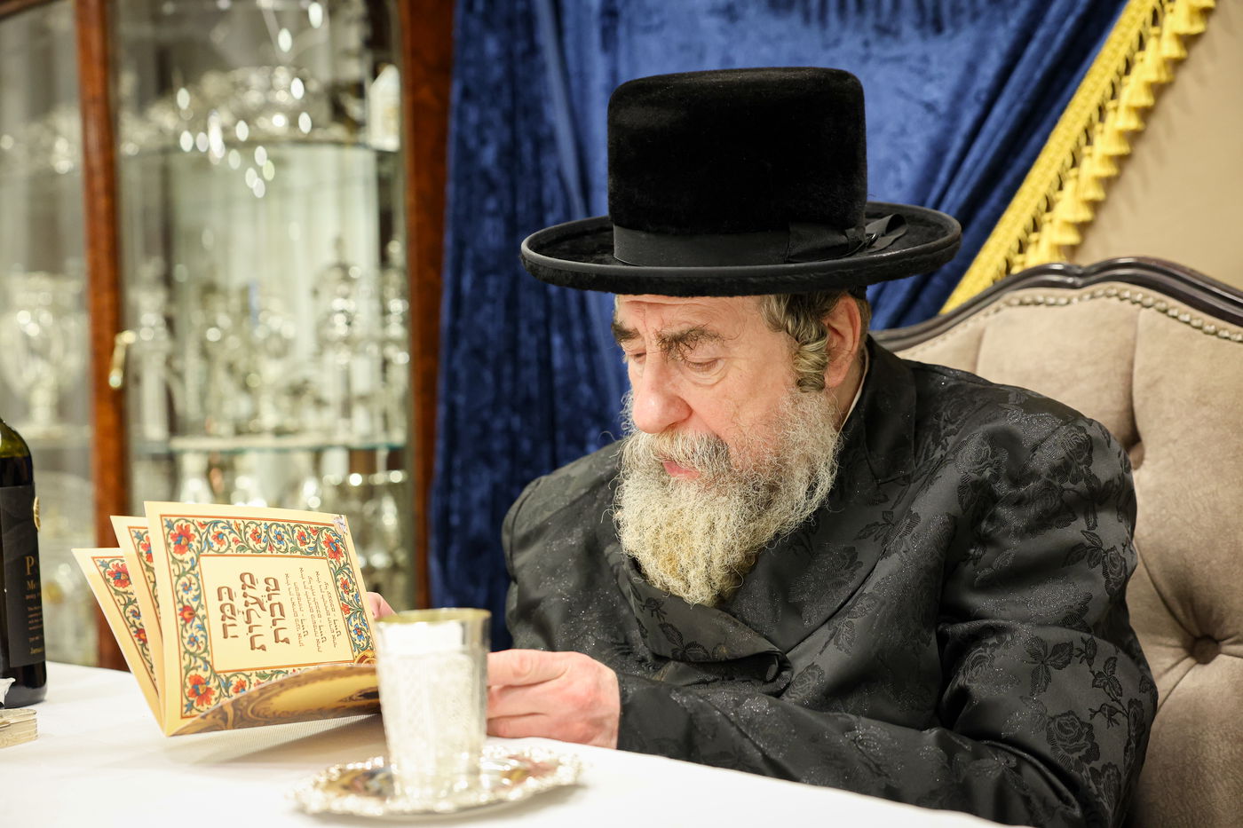  דינר 'כולנו מסובין' ברחמסטריווקא