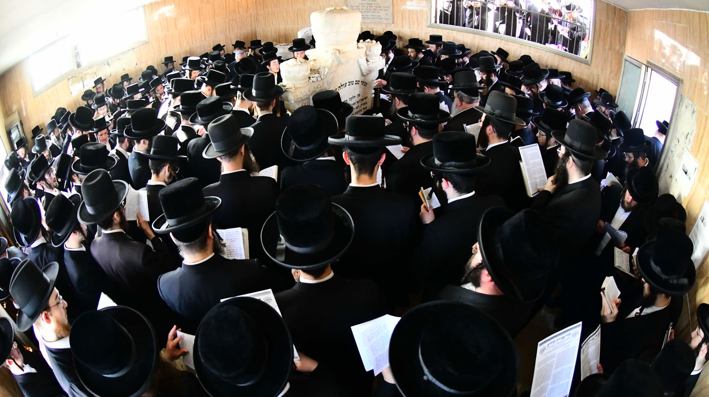 הילולא קדישא בקרעטשניף י-ם