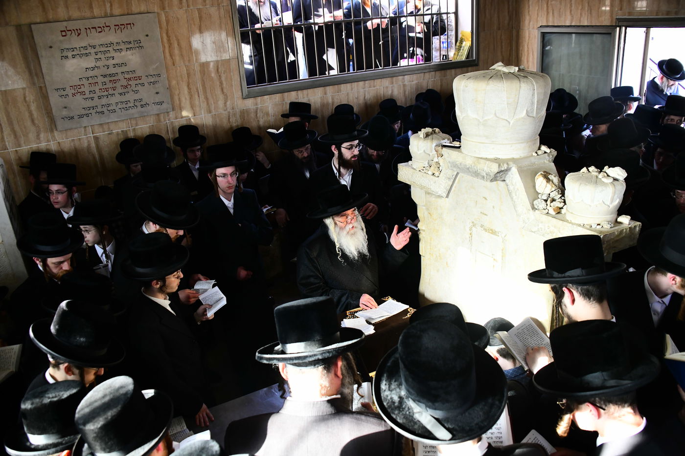 הילולא קדישא בקרעטשניף י-ם