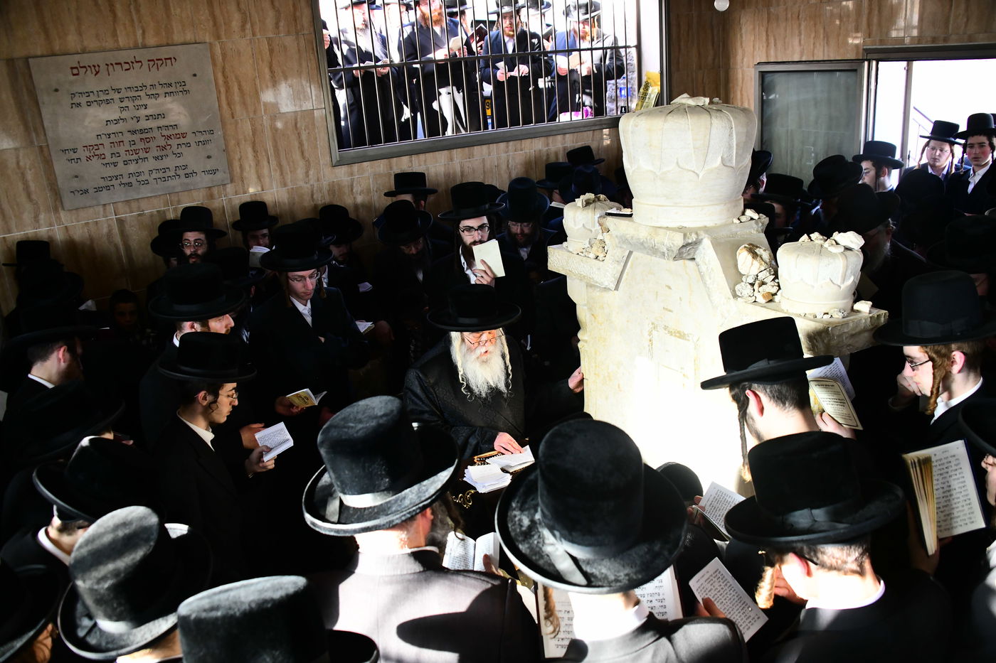 הילולא קדישא בקרעטשניף י-ם