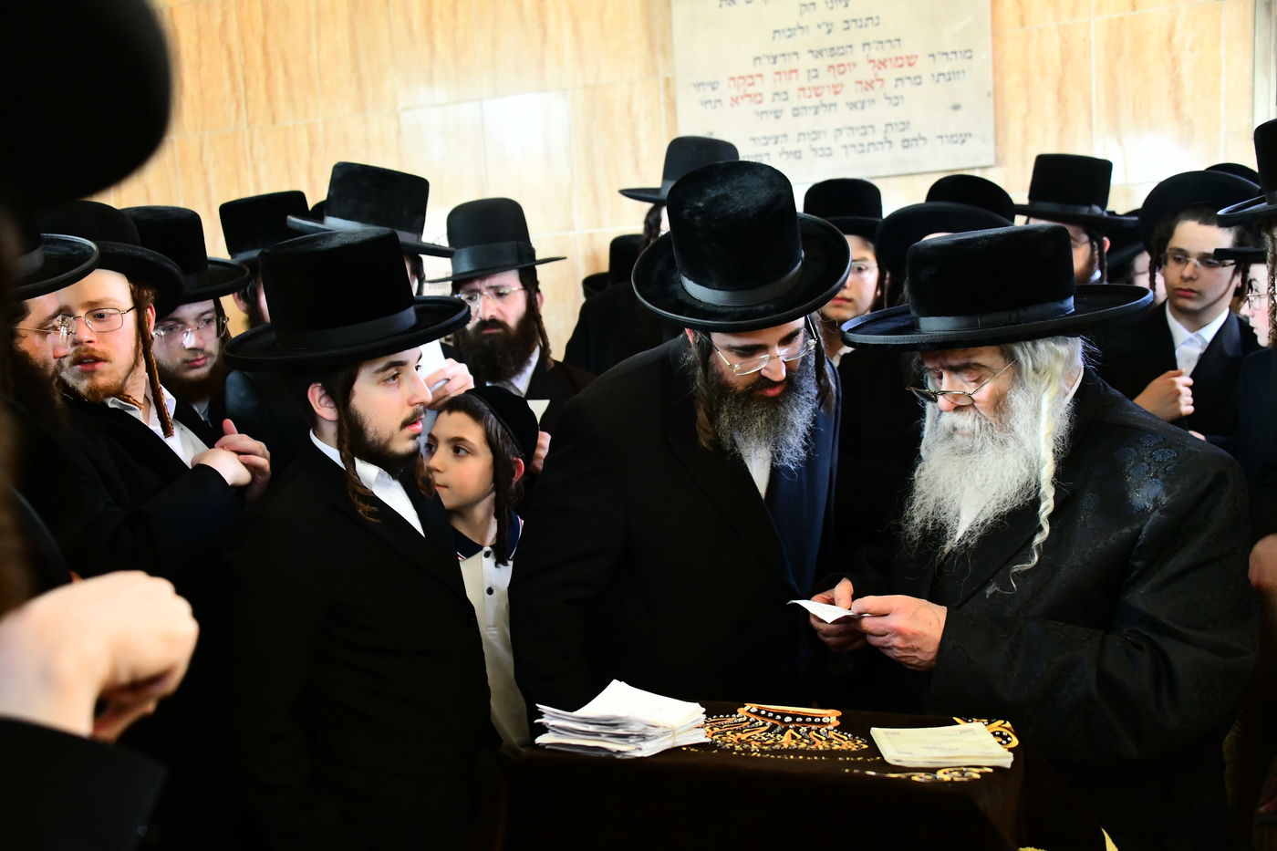 הילולא קדישא בקרעטשניף י-ם