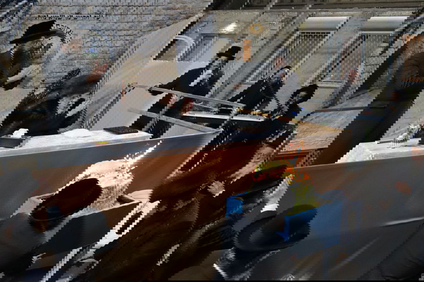 ל"ג בעומר בחצה"ק קופיטשניץ