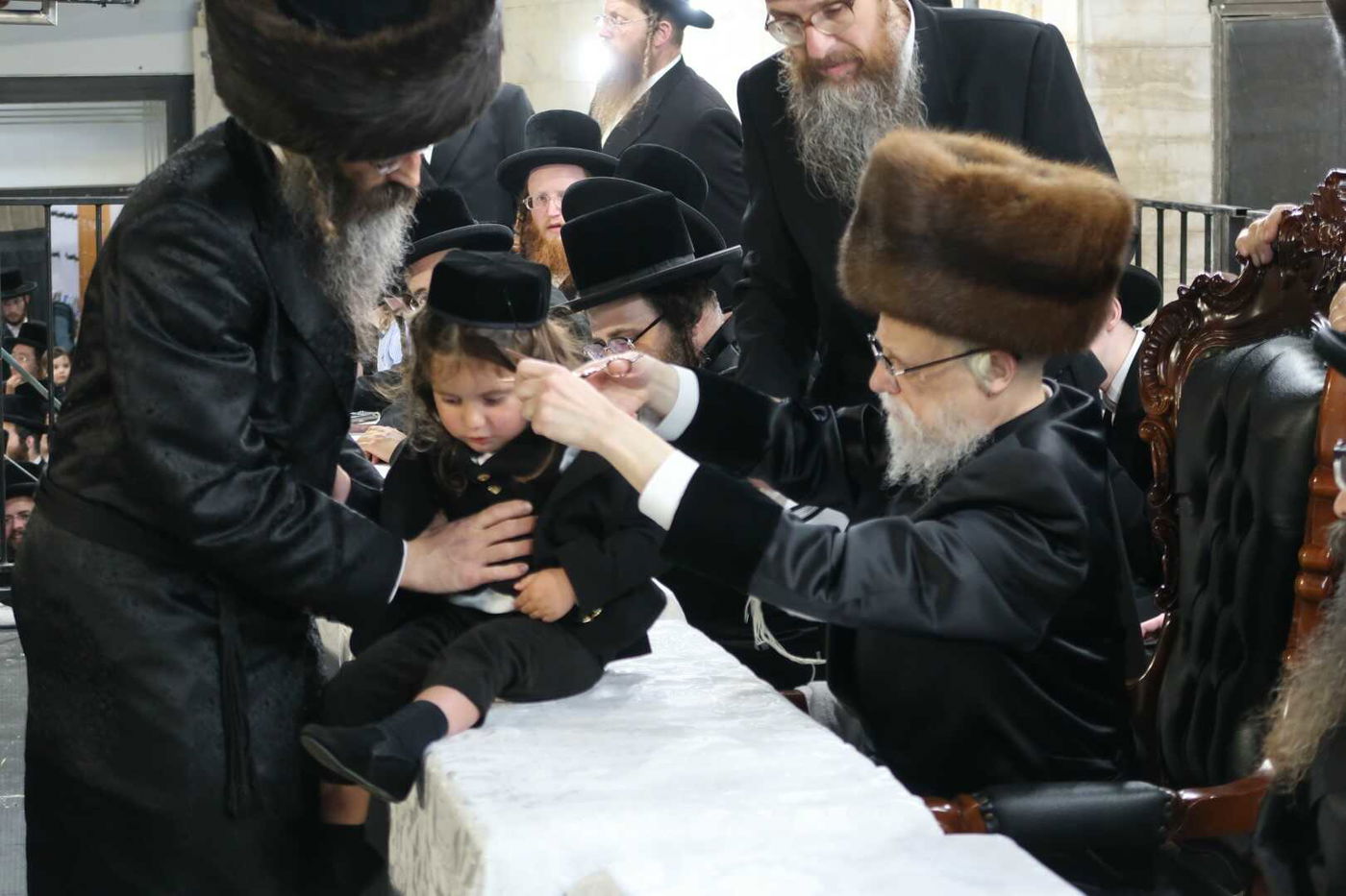 ל"ג בעומר בחצה"ק סערט ויז'ניץ